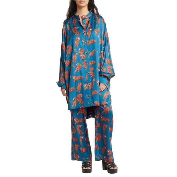 DRESSED IN LALA Tiger Oversized Button-Up Satin Shirt Size Small - Picture 1 of 16